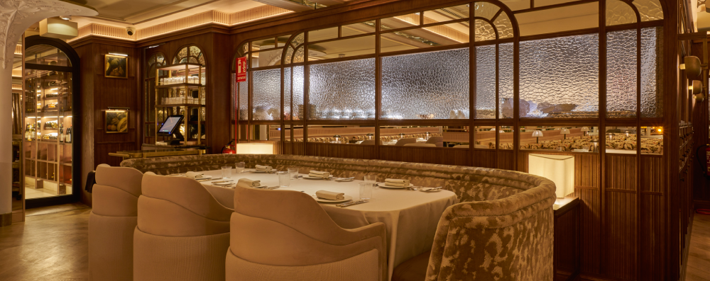 Interior del restaurante Babette en Marbella de Dani Garcia